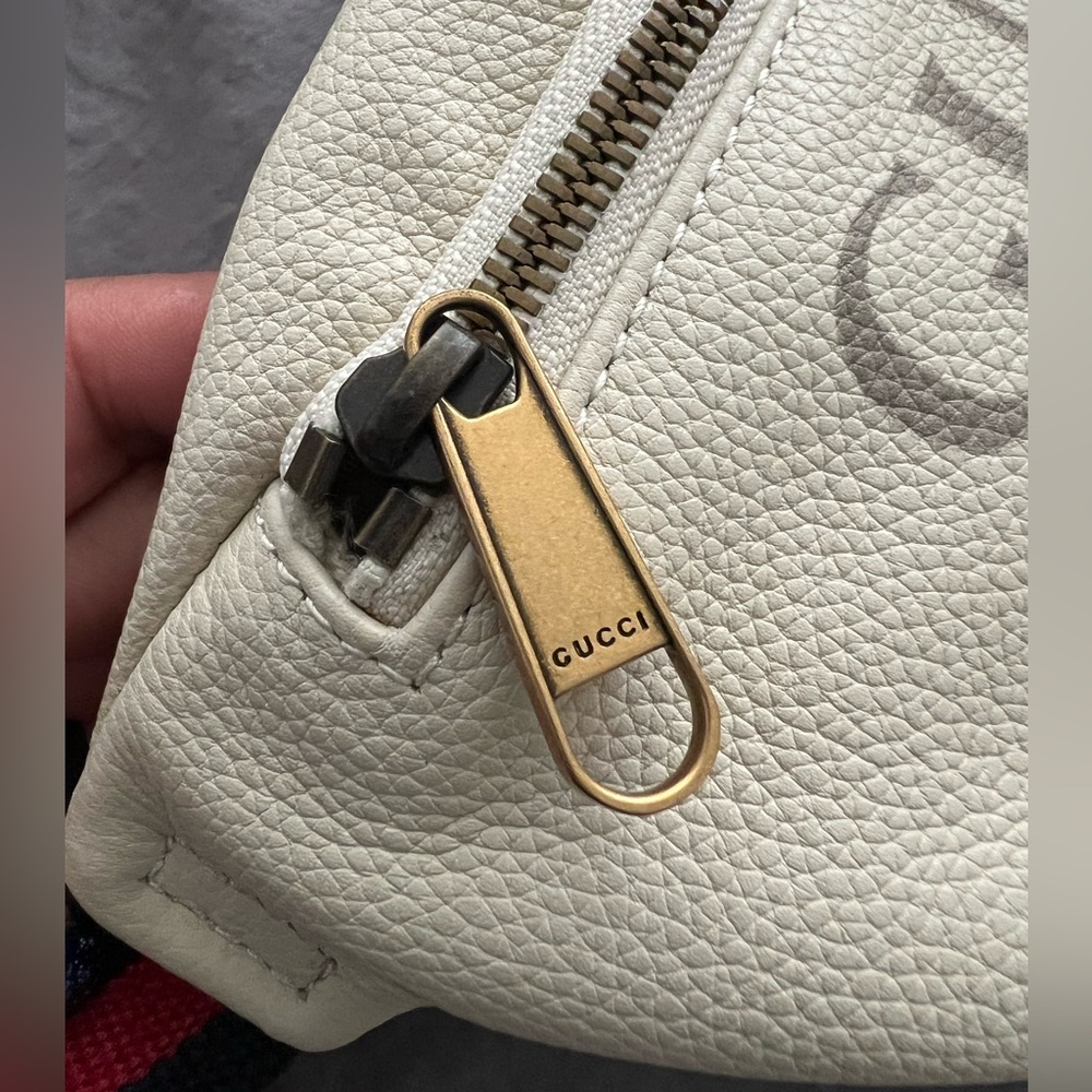 👑✅PRICE FIRM✅👑Gucci Small White Waist Bum Bag. NWOT - Picture 8 of 17